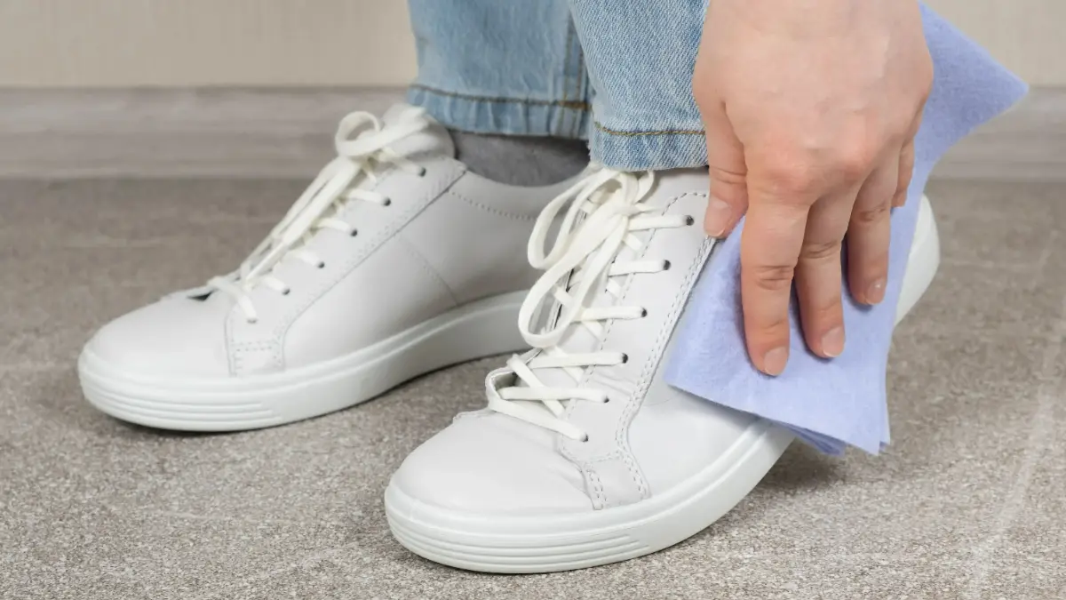  Weiße Sneaker reinigen 