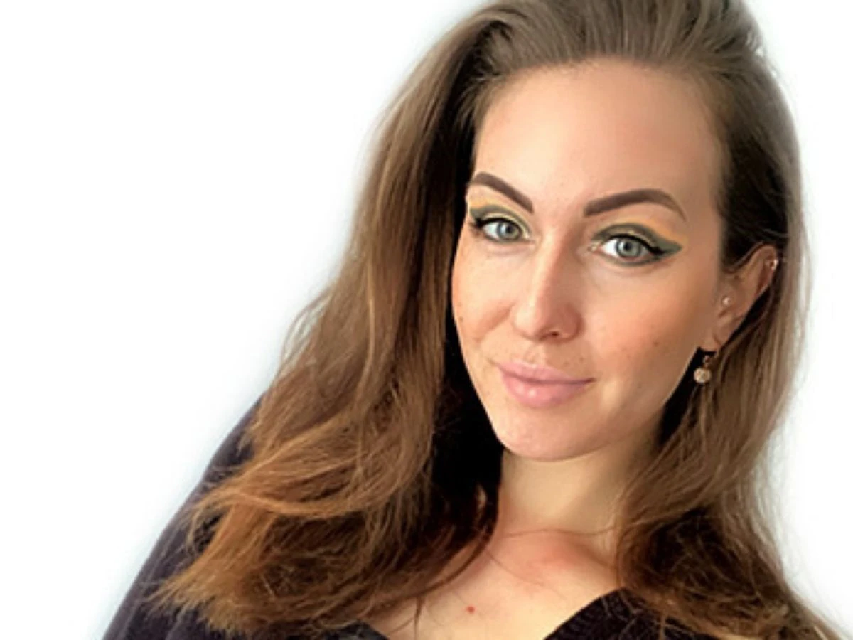 LOOK BY BIPA Filter "Noble Green by Vicky Lash" LOOK BY BIPA Filter "Noble Green by Vicky Lash"